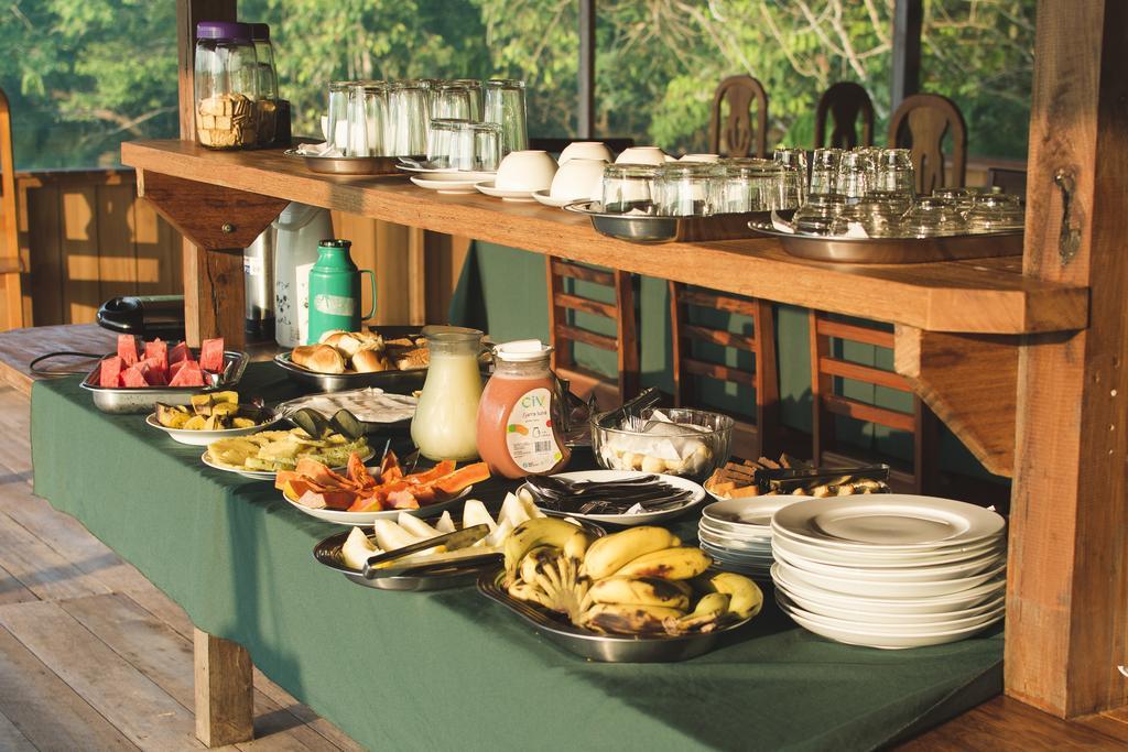 亚马逊金龙鱼小屋旅馆 Careiro 外观 照片
