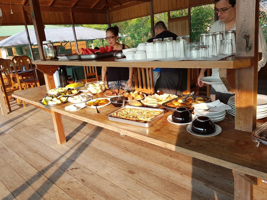 亚马逊金龙鱼小屋旅馆 Careiro 外观 照片